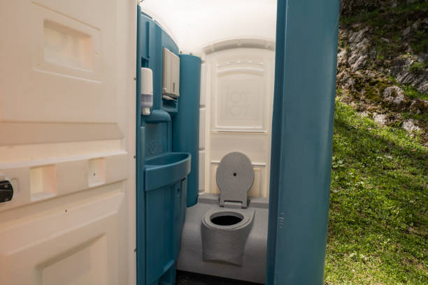 Best Portable restroom trailer rental  in Sunray, TX